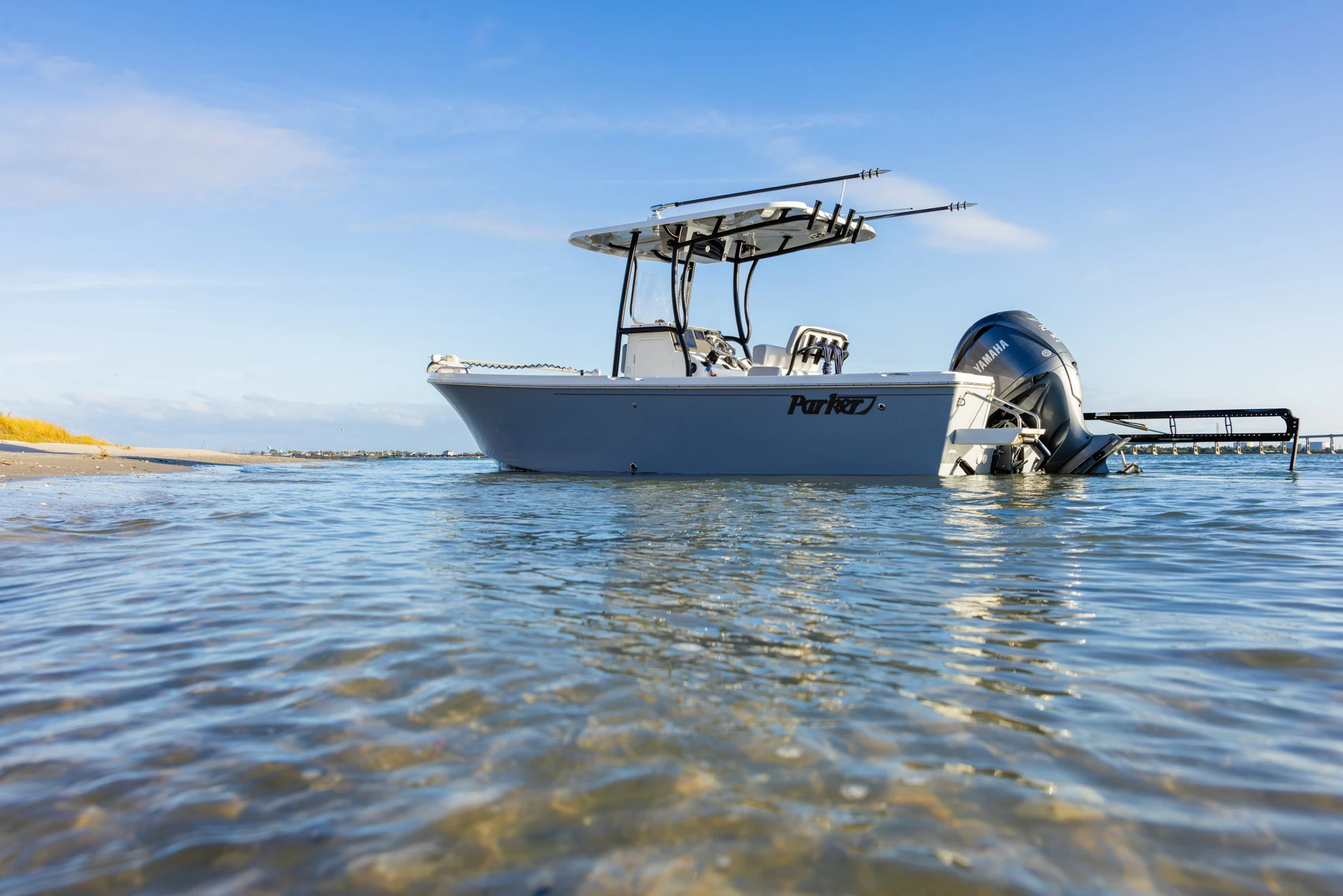 Parker 230 Coastal Elite in water