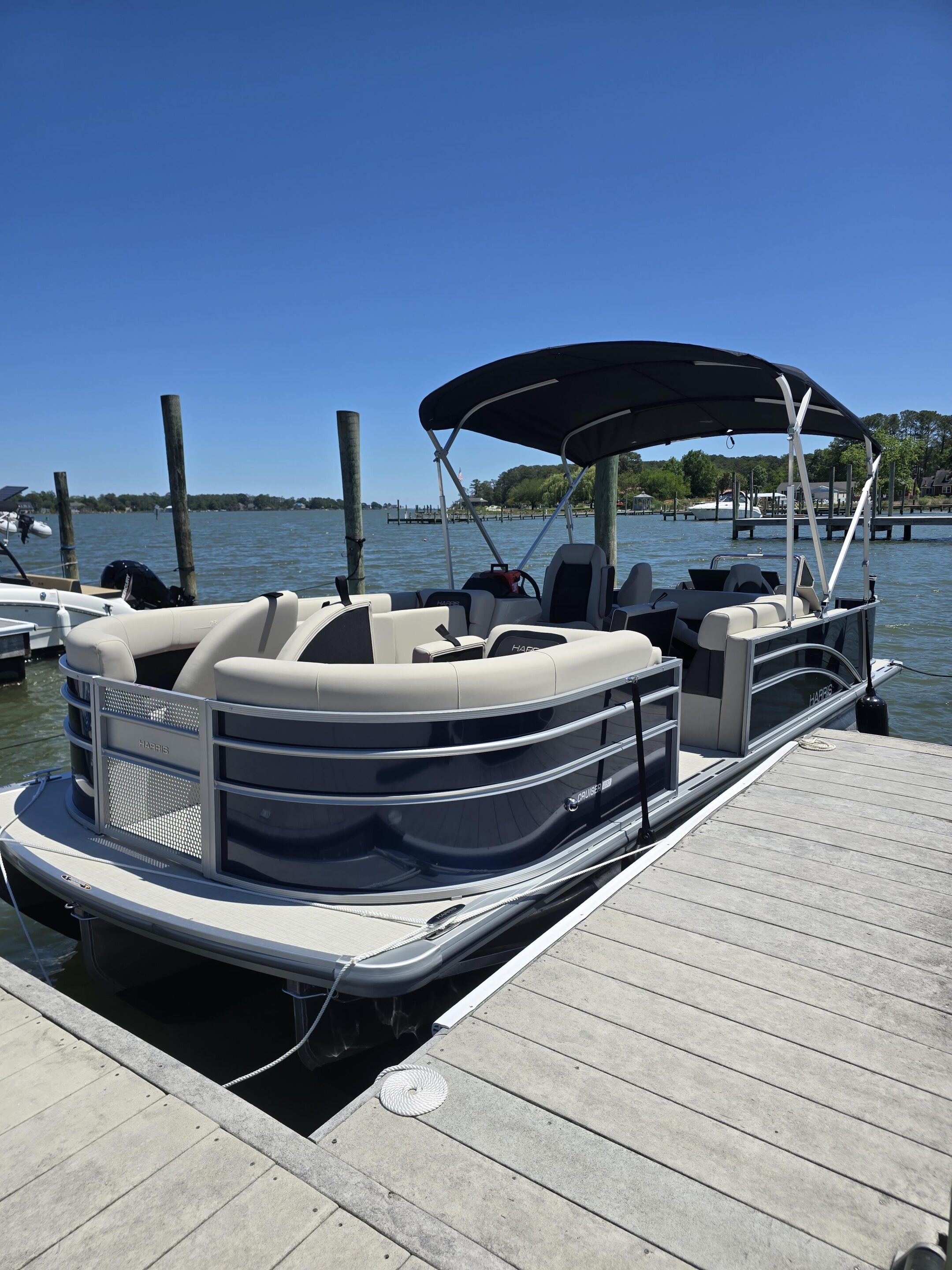 Pontoon rental at Legasea Marine